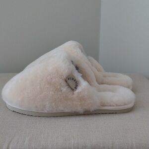 Fireside By Dearfoams Shelly Beach Genuine Shearling Slippers Womens Size 8  NEW